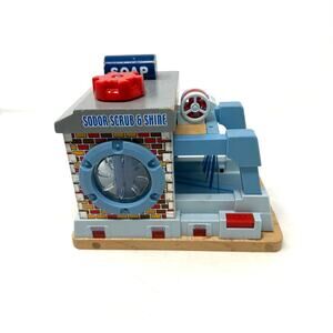 Thomas & Friends Wooden Railway Sodor Suds & Shine Train Wash
